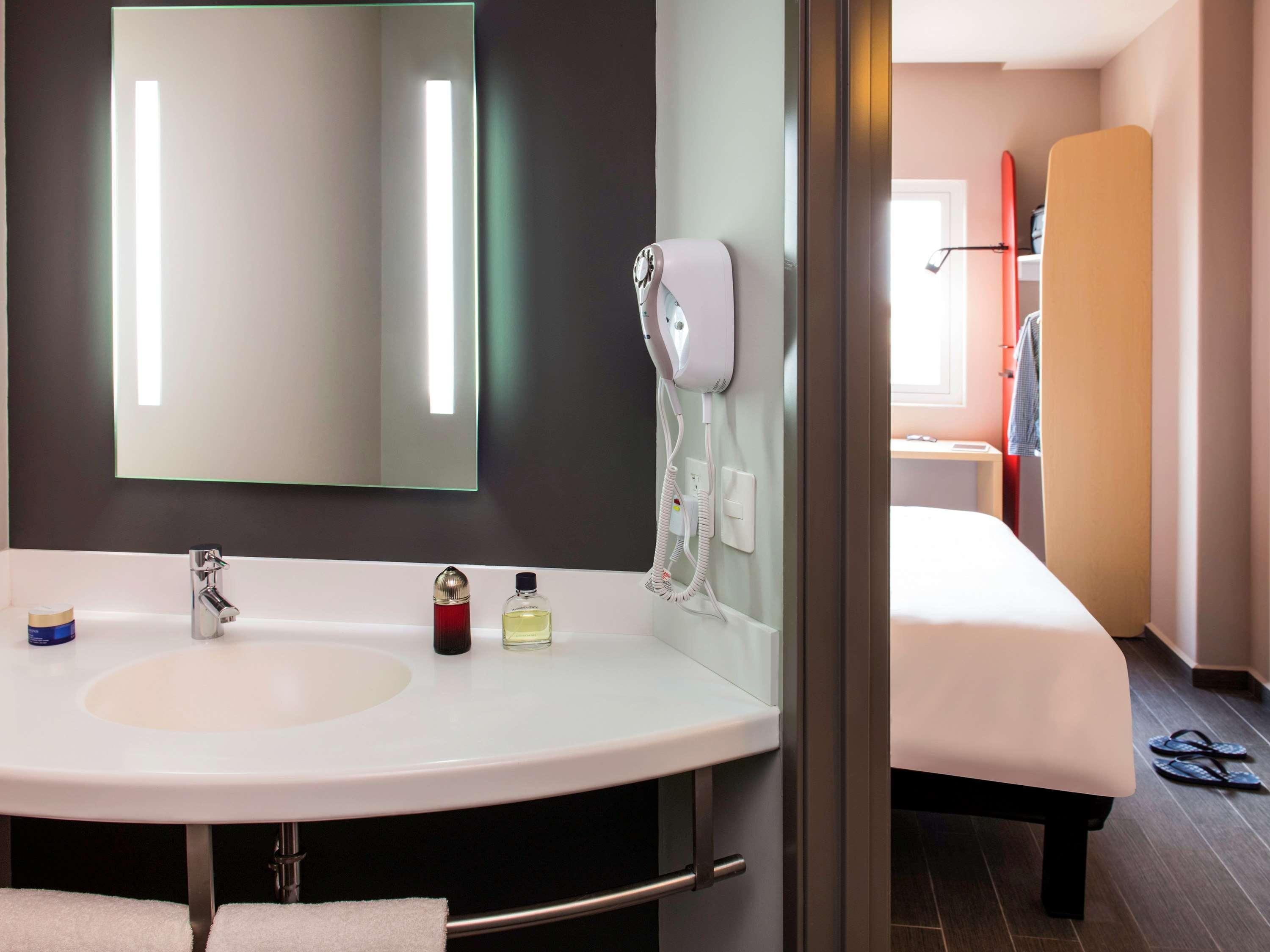Ibis Mazatlan Marina Hotel Екстериор снимка