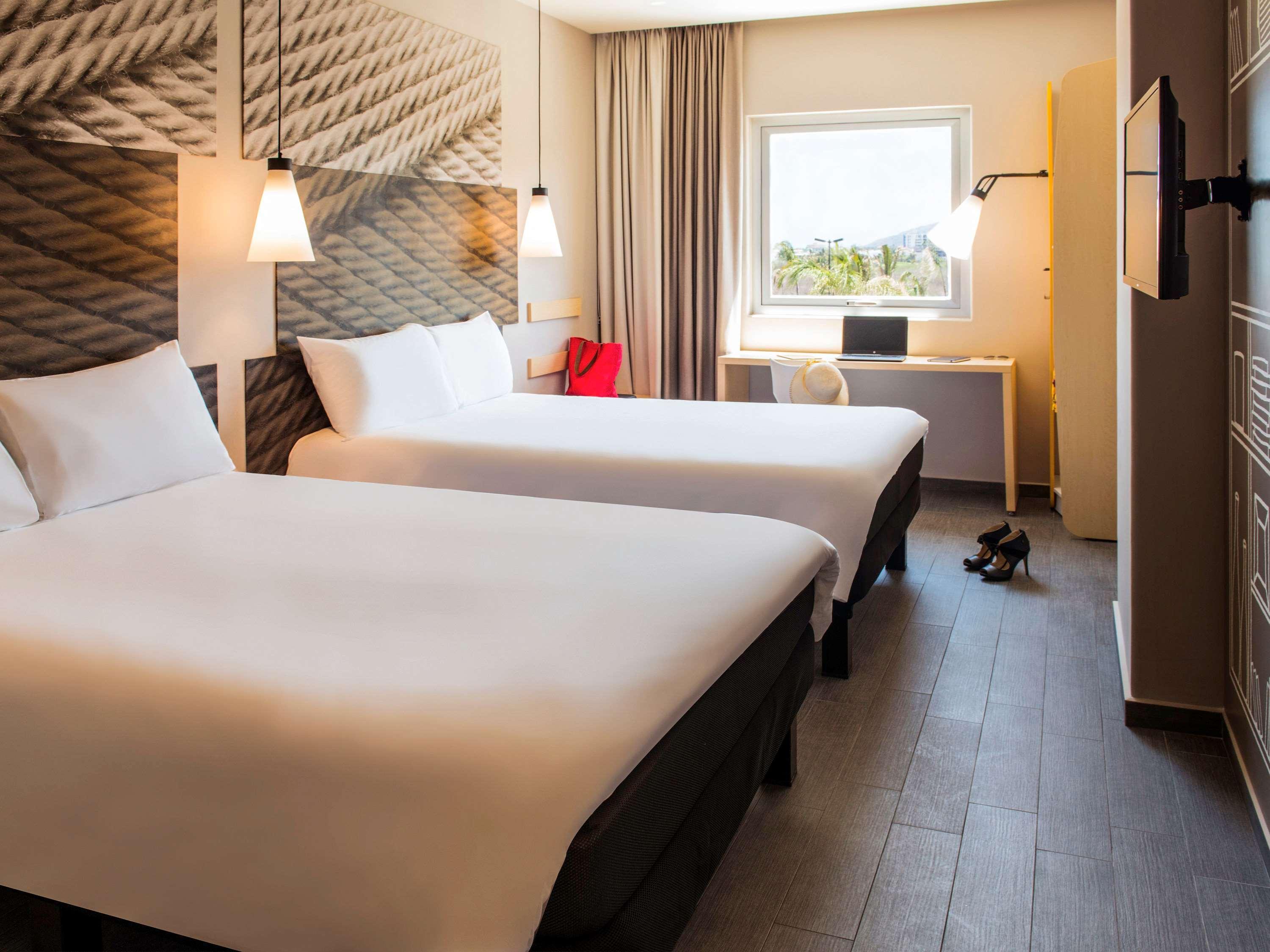 Ibis Mazatlan Marina Hotel Екстериор снимка